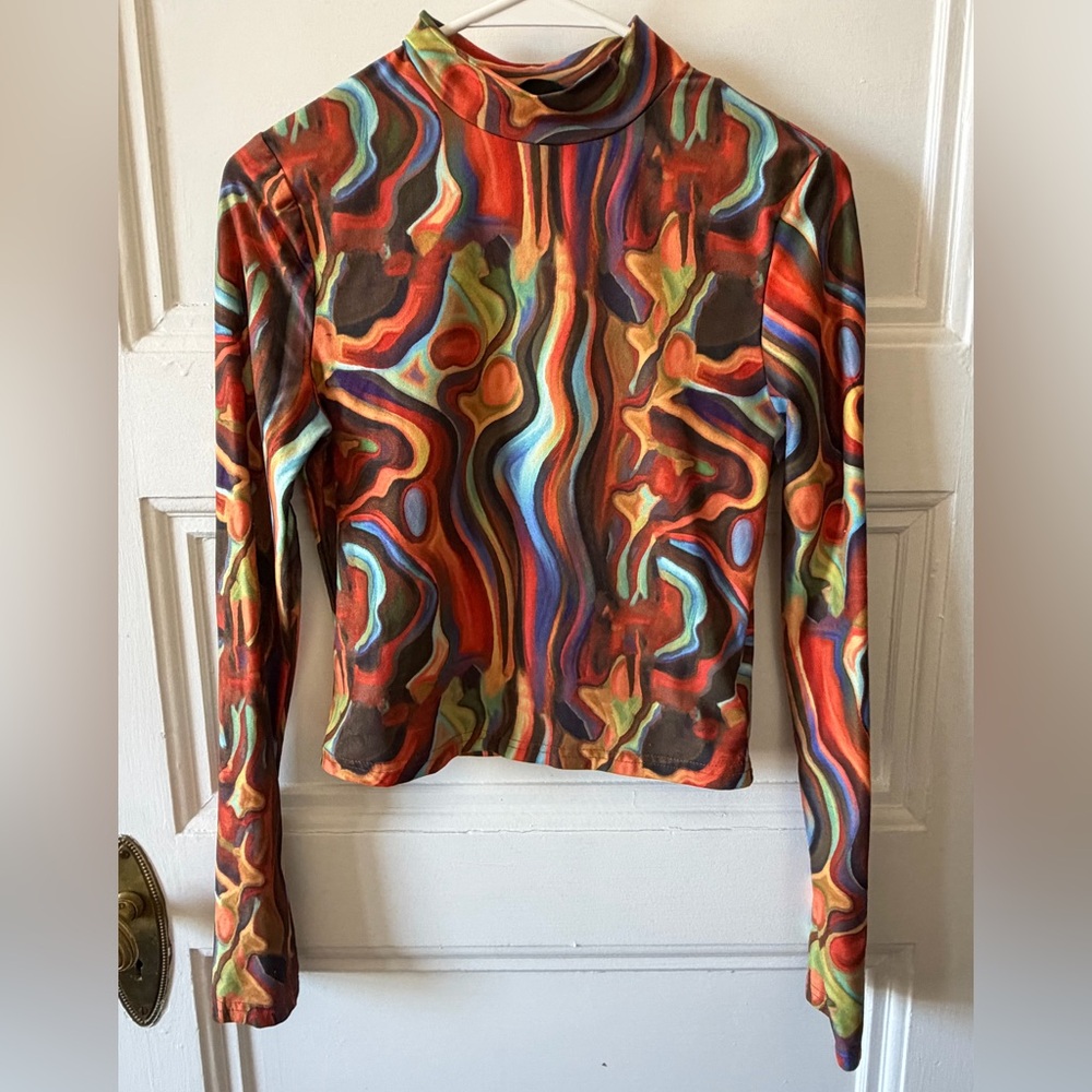 🌻Trippy Multicolor Long-Sleeve Mock Neck Top